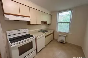90 Grove St, Stamford, CT 06901 - Photo 8