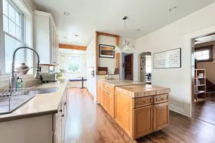 196 Ellsworth St, Bridgeport, CT 06605 - Photo 8