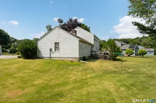 9 Cross Dr, Waterford, CT 06385 - Photo 4
