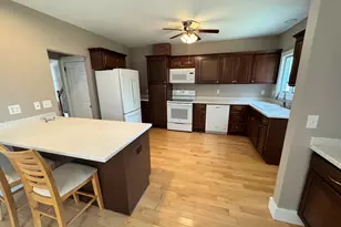 18 Spicer Ave, Groton, CT 06340 - Photo 10