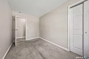 19 Hawkins St, Derby, CT 06418 - Photo 8