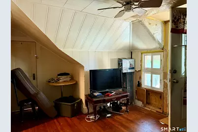 24 Cottage Street, Meriden, CT 06450 - Photo 16