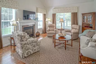 9 Poplar Dr, Prospect, CT 06712 - Photo 4