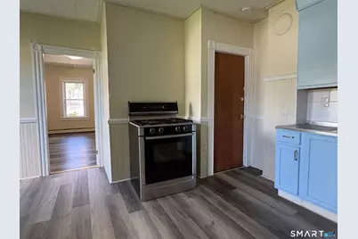 240-242 Washington Street #1N, New Britain, CT 06051 - Photo 2