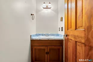 43 Robinhood Dr, Ledyard, CT 06335 - Photo 16