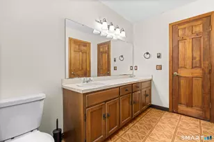 43 Robinhood Dr, Ledyard, CT 06335 - Photo 28