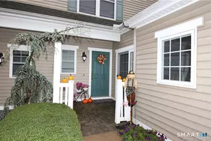 39 Ives St, Hamden, CT 06518 - Photo 4