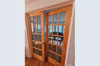 592 Laurel Avenue #2nd Floor, Bridgeport, CT 06605 - Photo 12