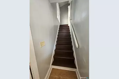 592 Laurel Avenue #2nd Floor, Bridgeport, CT 06605 - Photo 6