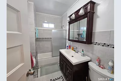 592 Laurel Avenue #2nd Floor, Bridgeport, CT 06605 - Photo 22