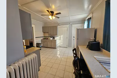 592 Laurel Avenue #2nd Floor, Bridgeport, CT 06605 - Photo 20