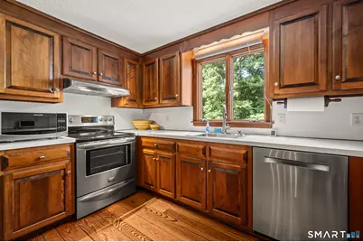 111 Pennywise Lane, Glastonbury, CT 06033 - Photo 6