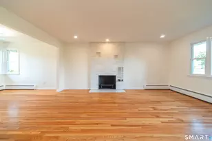 66 Bridgeview Pl, Stratford, CT 06614 - Photo 4