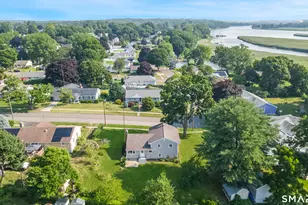 66 Bridgeview Pl, Stratford, CT 06614 - Photo 32