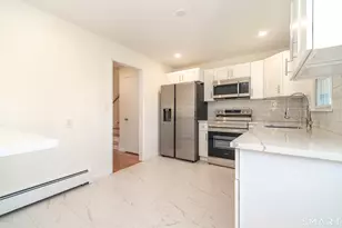 66 Bridgeview Pl, Stratford, CT 06614 - Photo 10