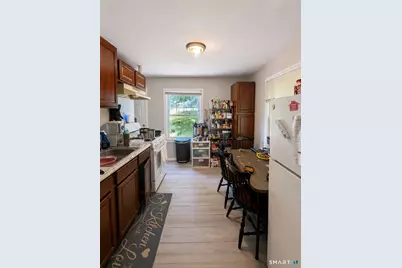 29 Rock Creek Road, New Haven, CT 06515 - Photo 14