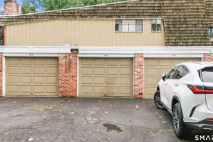 186 Gillies Ln, Norwalk, CT 06854 - Photo 20