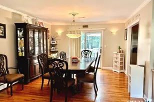 12 Briarwoods Terrace, Trumbull, CT 06611 - Photo 2