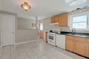 38 Pond Dr, North Stonington, CT 06359 - Photo 8
