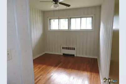 92 Vernon Street, Manchester, CT 06042 - Photo 18