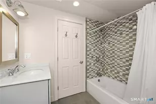 45 Sherman St, Fairfield, CT 06824 - Photo 16