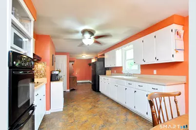 140 Torringford Street, Torrington, CT 06790 - Photo 12