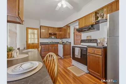 49 Cole Street, New London, CT 06320 - Photo 8