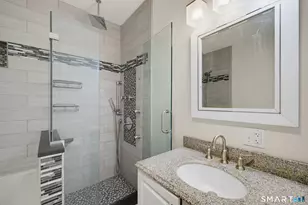 390 Charles St, Bridgeport, CT 06606 - Photo 28