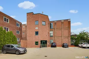 390 Charles St, Bridgeport, CT 06606 - Photo 2