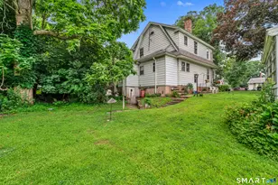 124 Hunt Ln, East Haven, CT 06512 - Photo 18