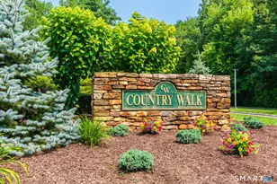 43 Country Walk, Shelton, CT 06484 - Photo 2
