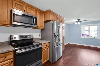 21 Inverness Lane, Middletown, CT 06457 - Photo 6