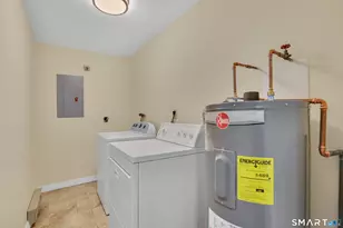 1239 East St, New Britain, CT 06053 - Photo 24