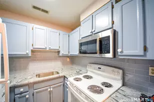 31 Stuart Ave, Norwalk, CT 06850 - Photo 6
