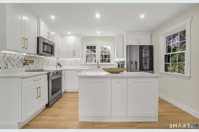162 Forest Street, Hamden, CT 06518 - Photo 8