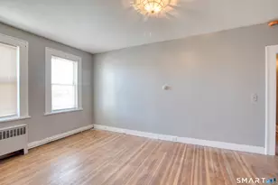 2716 Fairfield Ave, Bridgeport, CT 06605 - Photo 6
