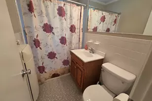 79 Mencel Cir, Bridgeport, CT 06610 - Photo 12