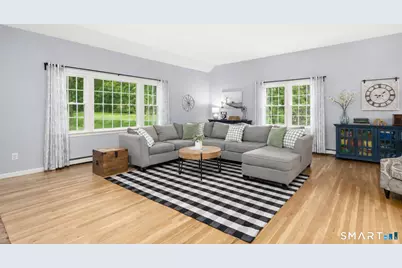 11 Cobblers Mill Road, Newtown, CT 06482 - Photo 2