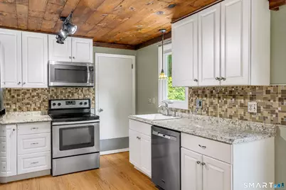 165 Colchester Avenue, East Hampton, CT 06424 - Photo 8