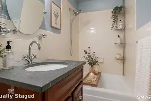 25 Ellsworth St, Bridgeport, CT 06605 - Photo 6