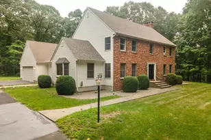 17 Eska Dr, Ledyard, CT 06339 - Photo 2