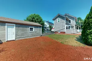 8 Chestnut St, Windsor Locks, CT 06096 - Photo 32