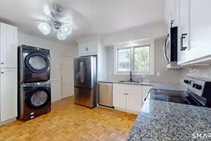8 Chestnut St, Windsor Locks, CT 06096 - Photo 6