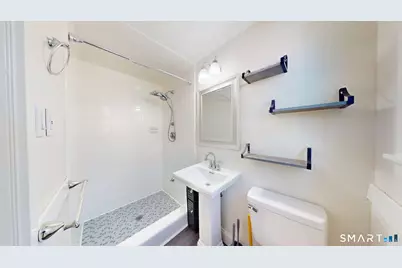 8 Chestnut Street, Windsor Locks, CT 06096 - Photo 12