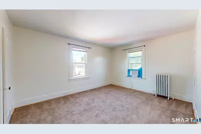 8 Chestnut Street, Windsor Locks, CT 06096 - Photo 16
