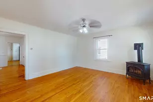 8 Chestnut St, Windsor Locks, CT 06096 - Photo 14