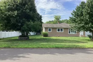 9 Washington Rd, Windsor, CT 06095 - Photo 2