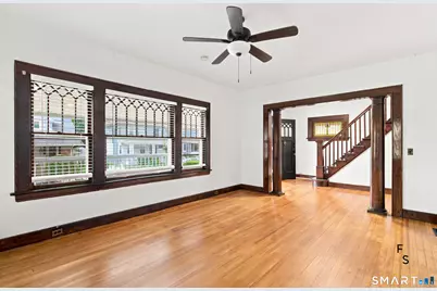 34 Harlem Avenue, Bridgeport, CT 06606 - Photo 8