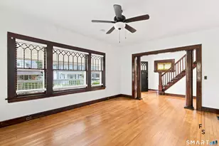 34 Harlem Ave, Bridgeport, CT 06606 - Photo 8