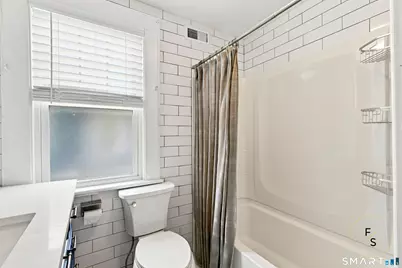 34 Harlem Avenue, Bridgeport, CT 06606 - Photo 18